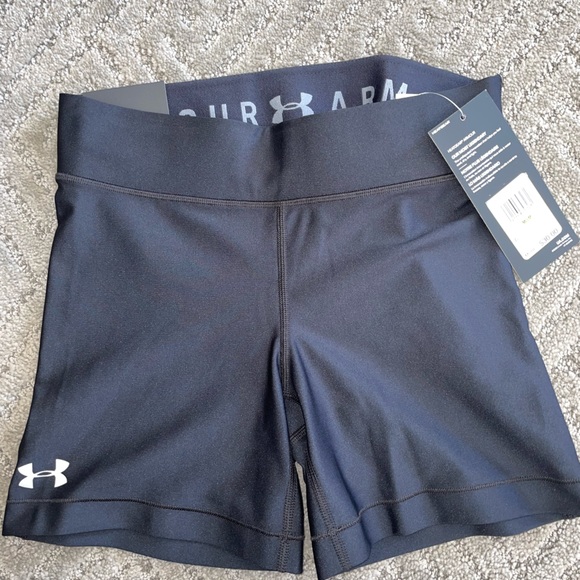 UA shorts - Picture 1 of 3
